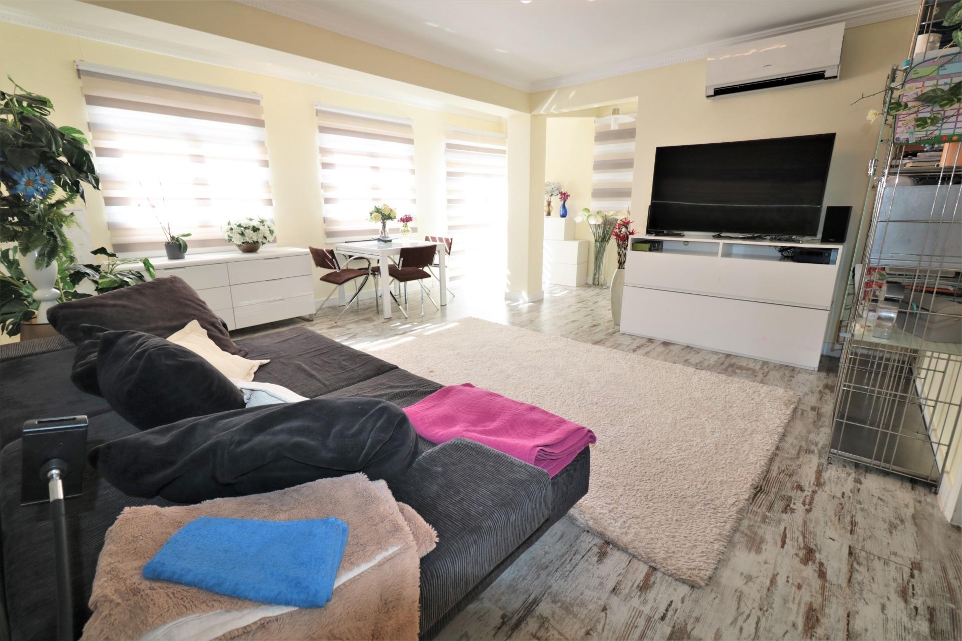 Resale - Apartment / flat - Torrevieja - Playa De Los Naufragos