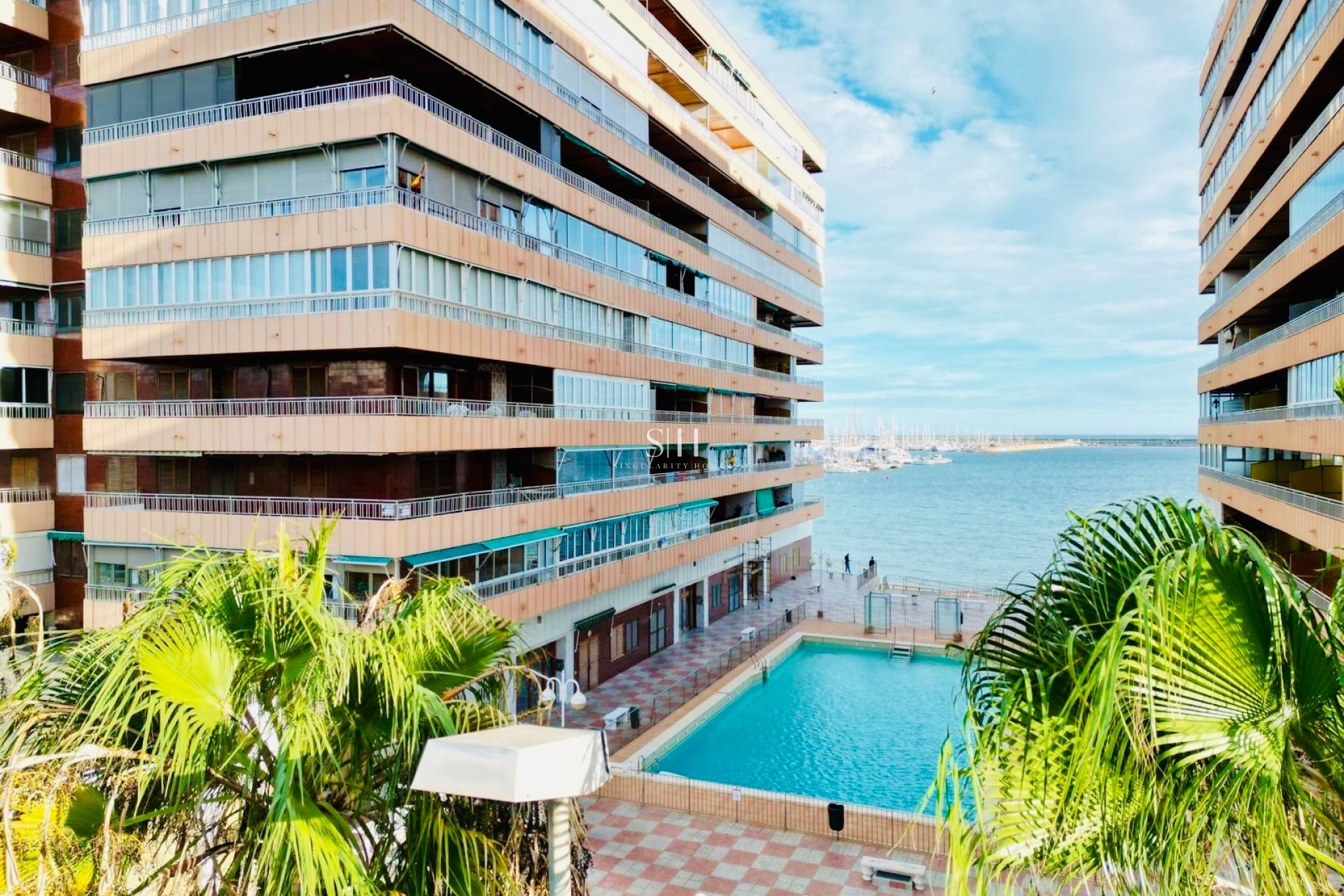 Resale - Apartment / flat - Torrevieja - Playa del Acequión