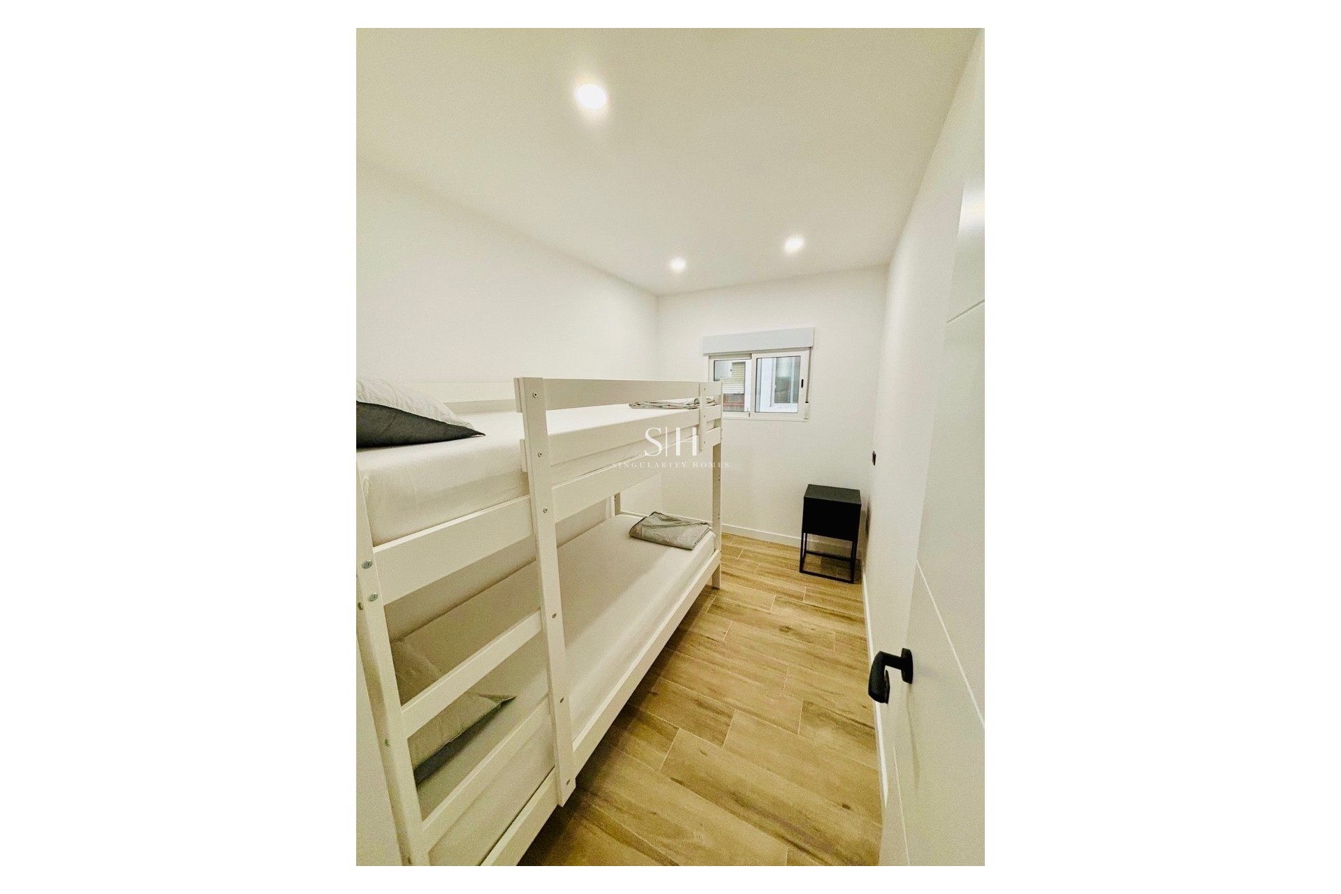 Resale - Apartment / flat - Torrevieja - Playa del Acequión