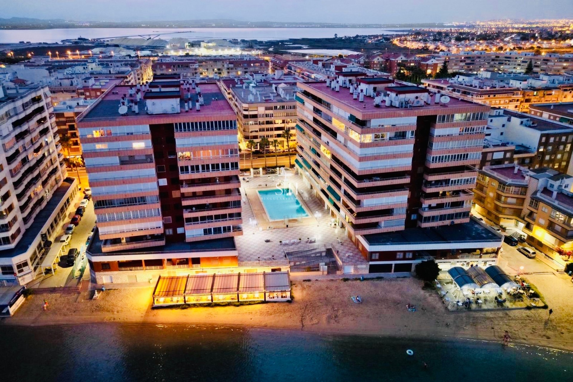 Resale - Apartment / flat - Torrevieja - Playa del Acequión