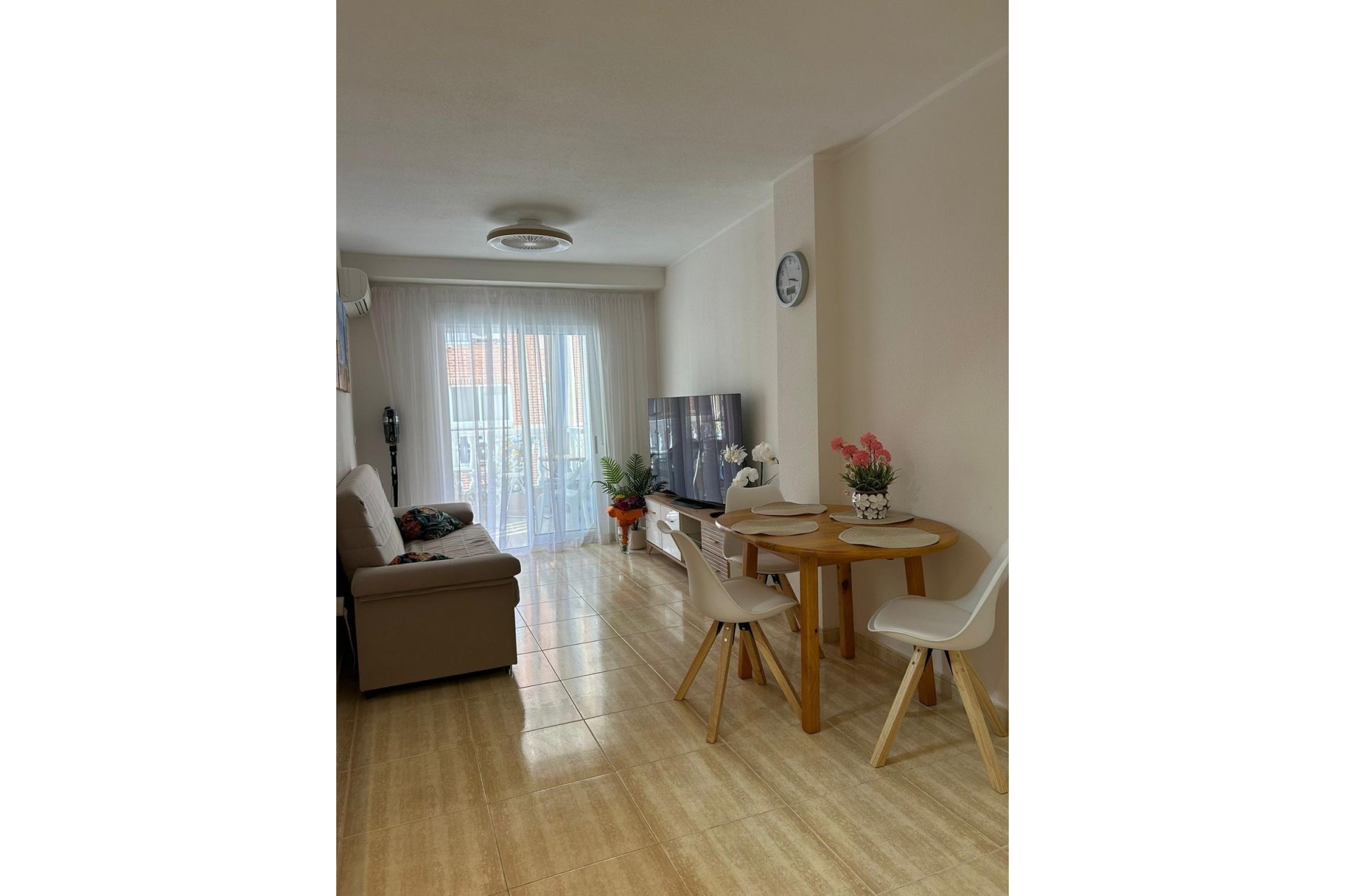 Resale - Apartment / flat - Torrevieja - Playa del Cura