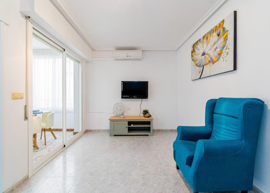 Resale - Apartment / flat - Torrevieja - Playa del Cura