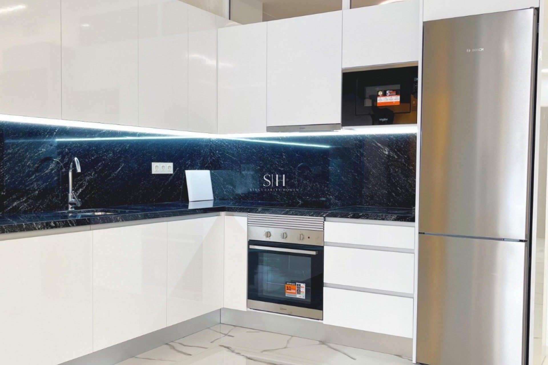 Resale - Apartment / flat - Torrevieja - Playa del Cura