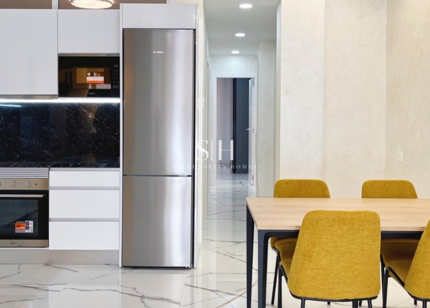 Resale - Apartment / flat - Torrevieja - Playa del Cura