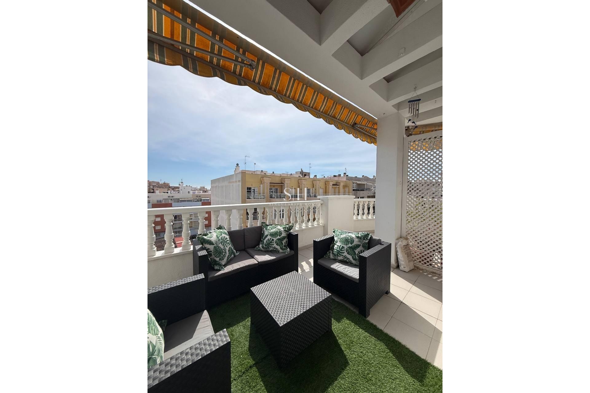 Resale - Apartment / flat - Torrevieja - Playa del Cura