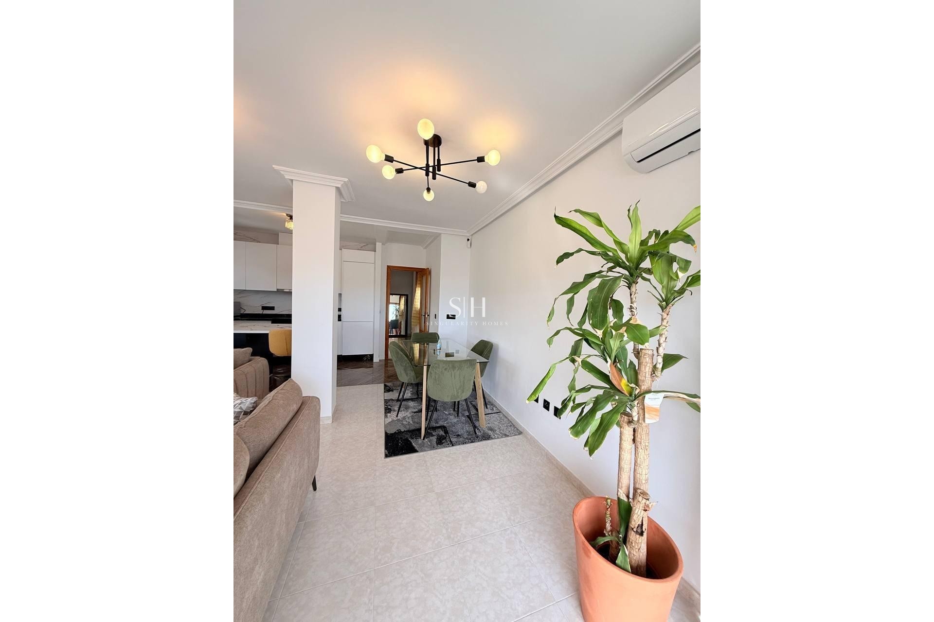 Resale - Apartment / flat - Torrevieja - Playa del Cura