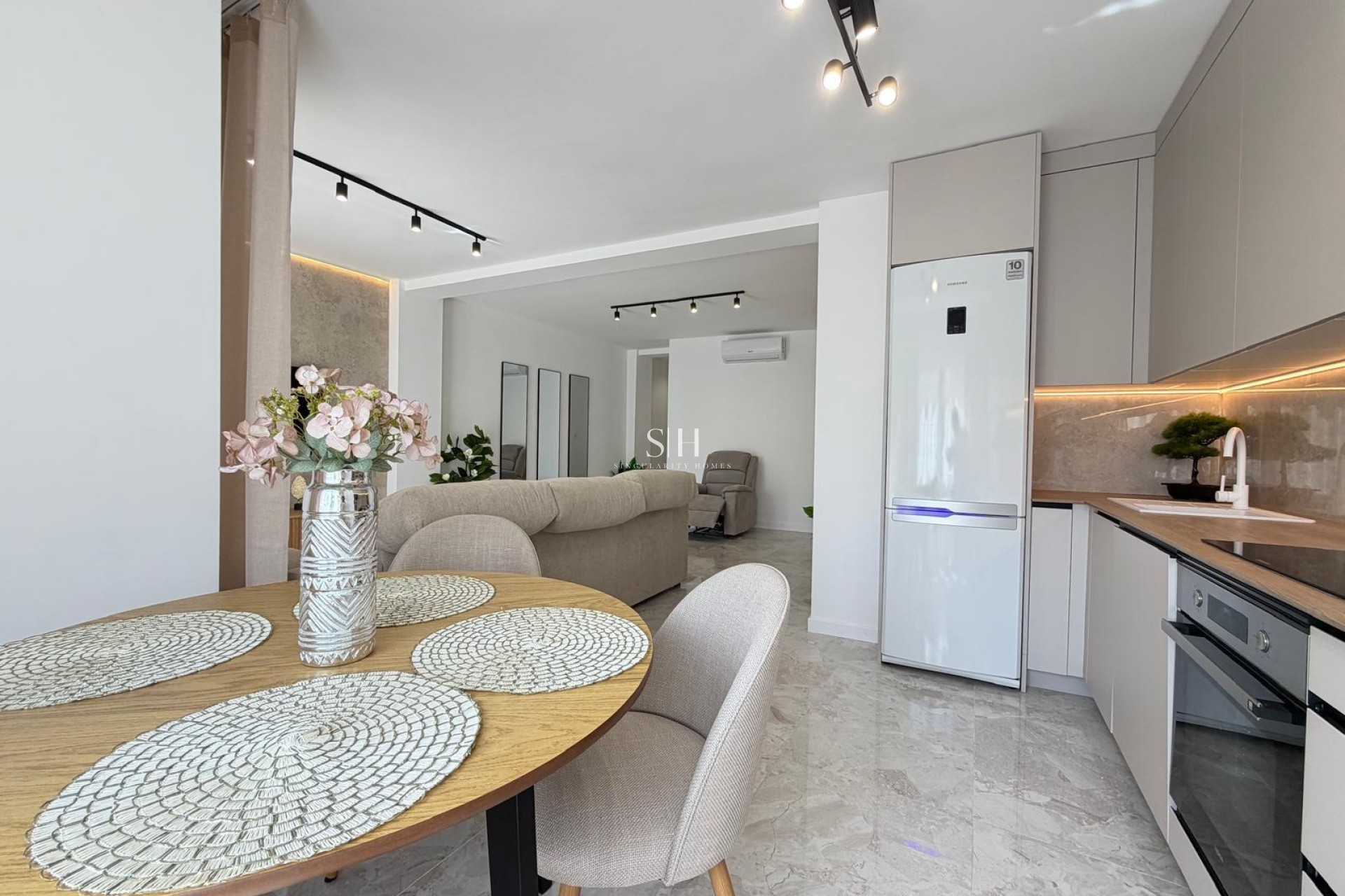 Resale - Apartment / flat - Torrevieja - Playa del Cura