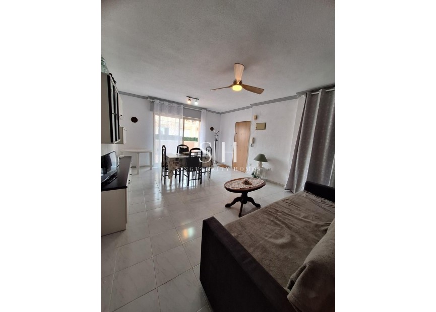 Resale - Apartment / flat - Torrevieja - Playa del Cura