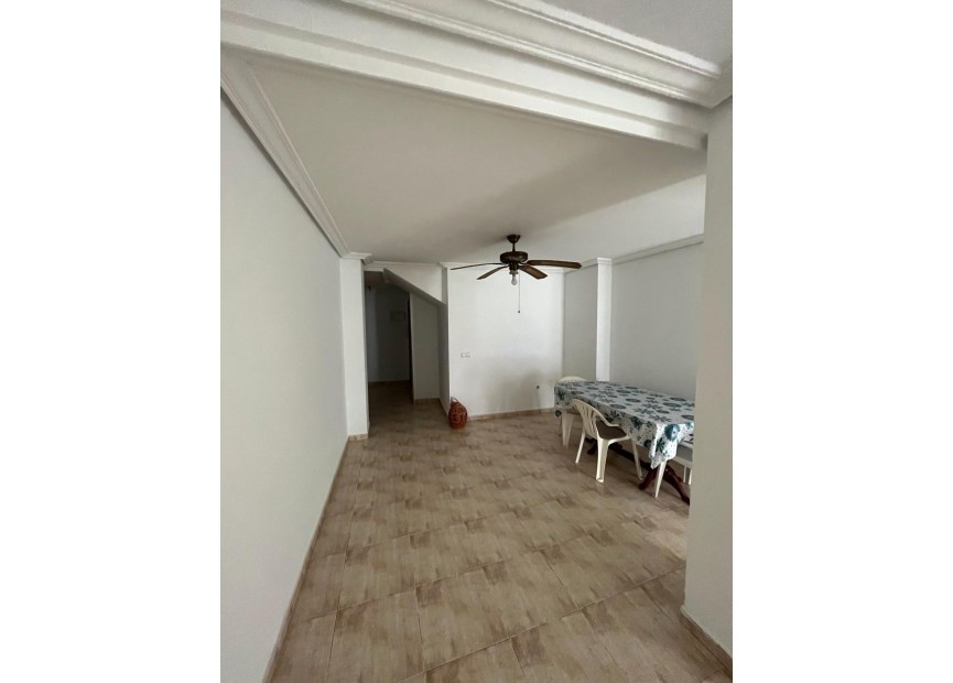 Resale - Apartment / flat - Torrevieja - Playa del Cura