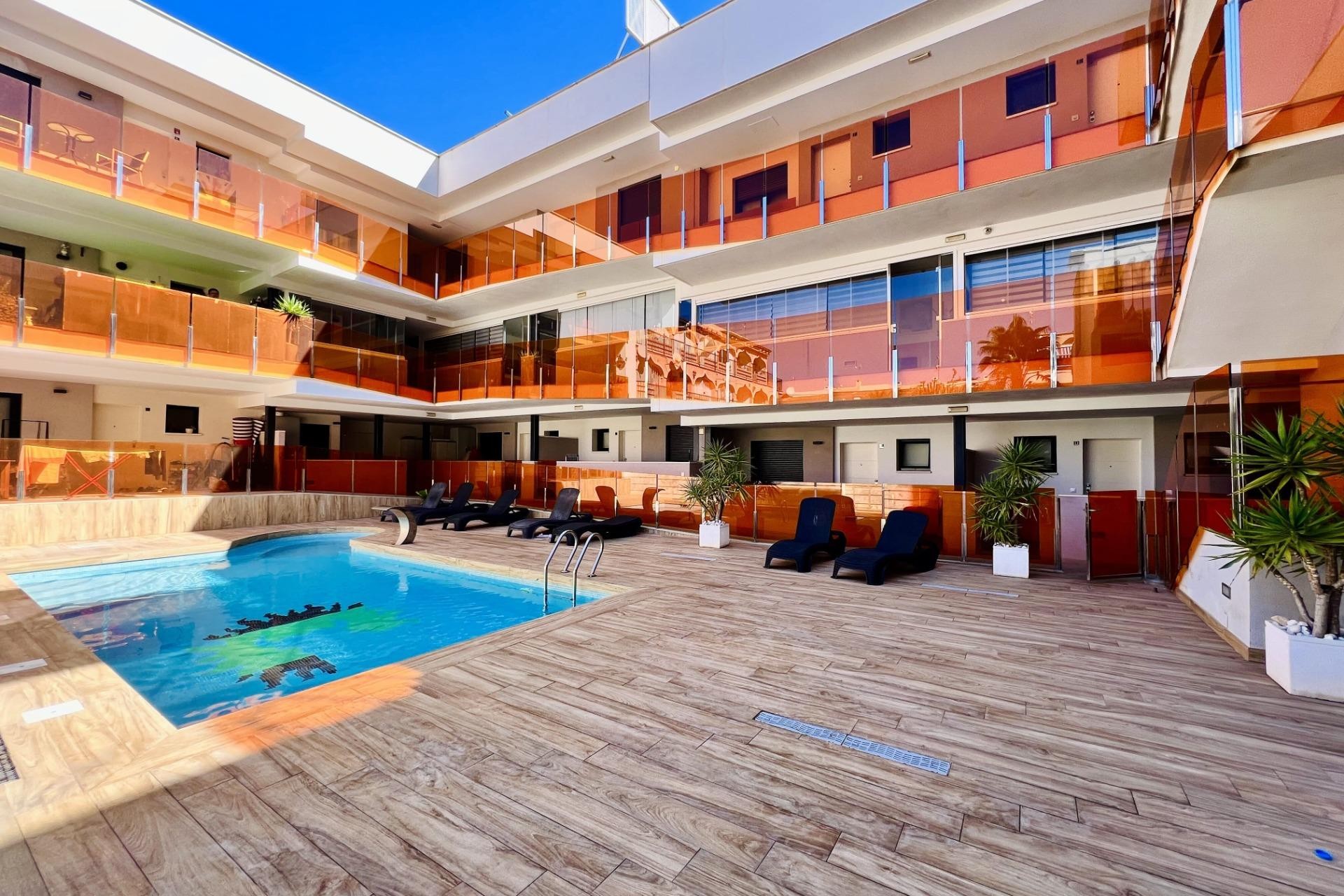 Resale - Apartment / flat - Torrevieja - Playa del Cura