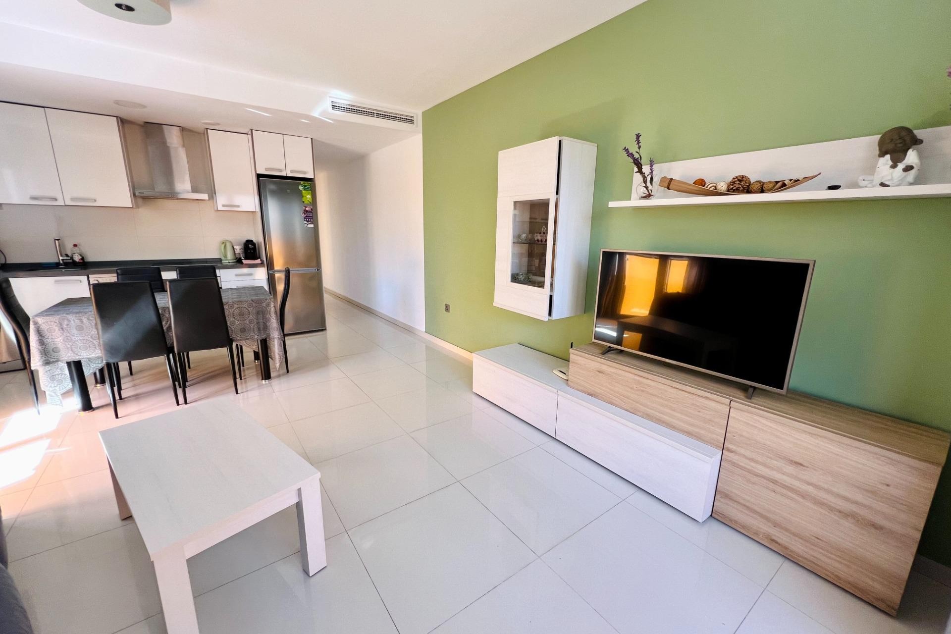 Resale - Apartment / flat - Torrevieja - Playa del Cura