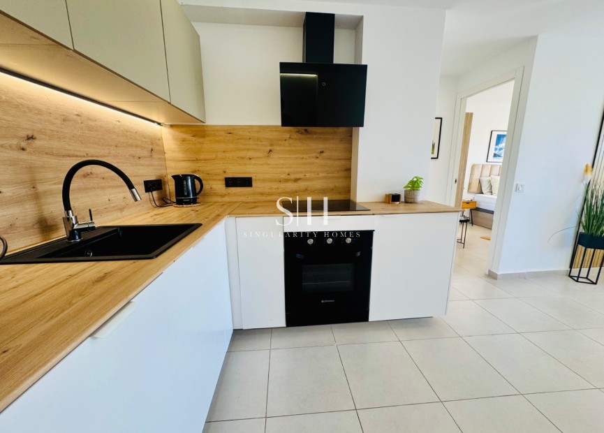 Resale - Apartment / flat - Torrevieja - Puerto