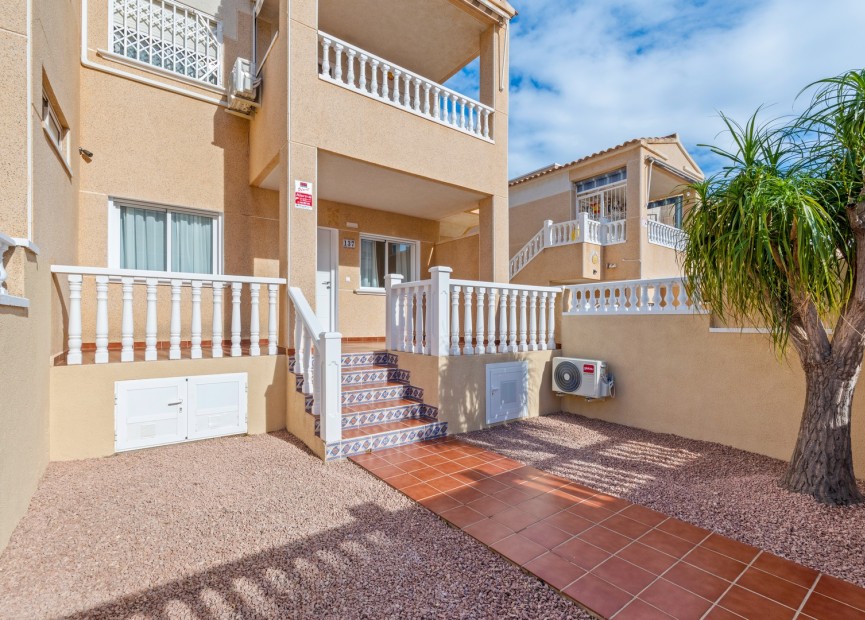 Resale - Apartment / flat - Torrevieja - Punta Prima