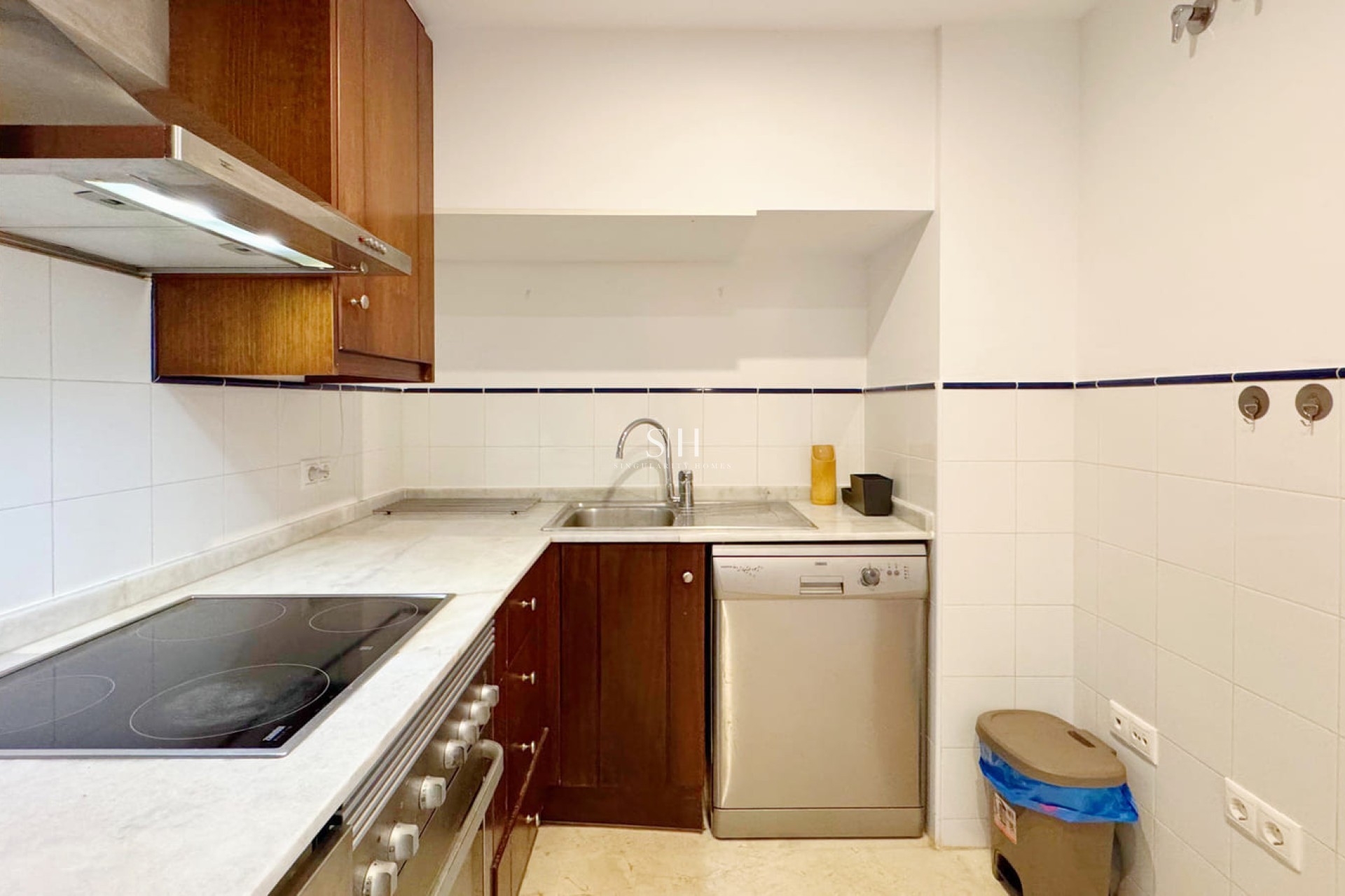 Resale - Apartment / flat - Torrevieja - Punta prima