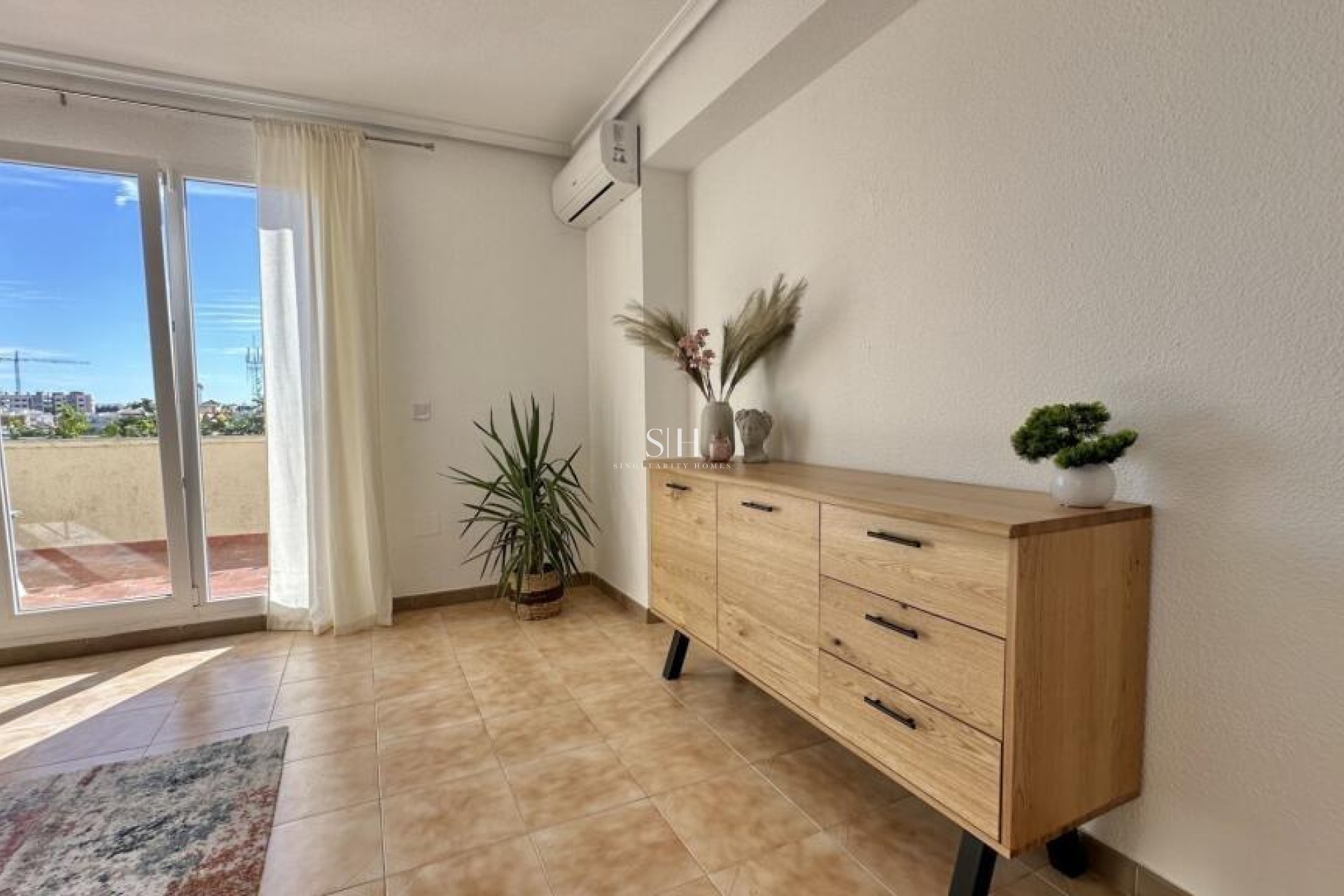 Resale - Apartment / flat - Torrevieja - Punta prima