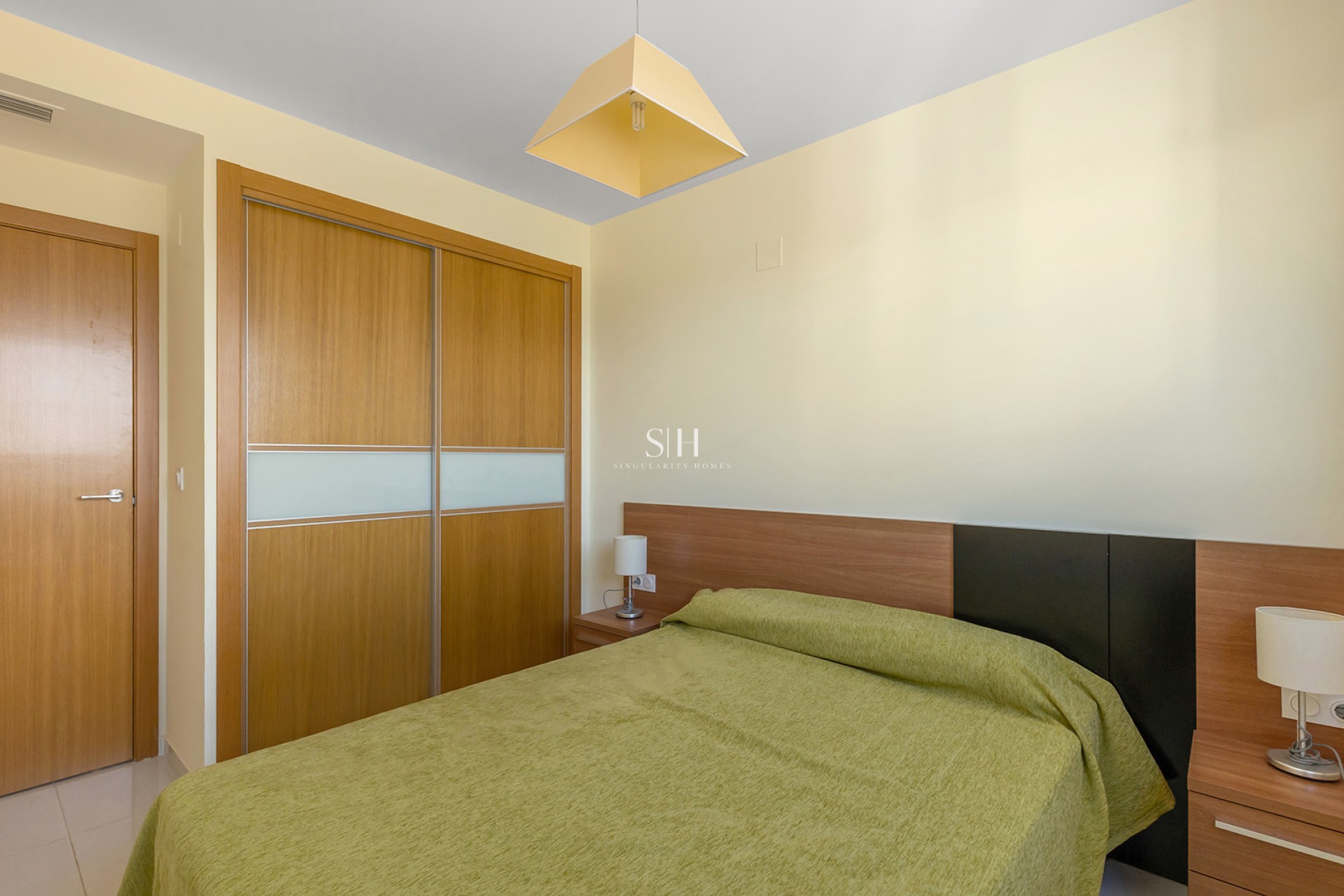 Resale - Apartment / flat - Torrevieja - Punta prima