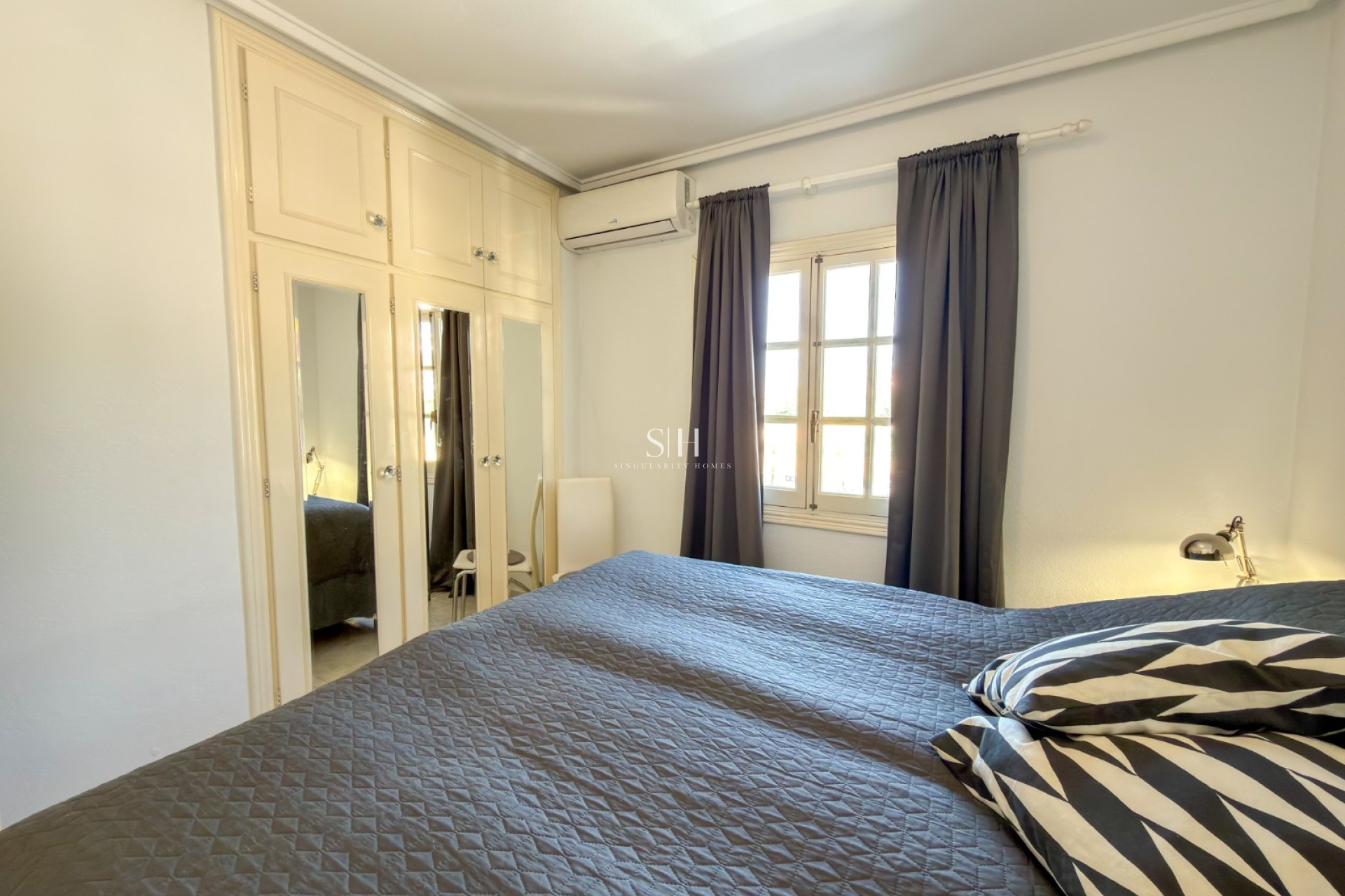 Resale - Apartment / flat - Torrevieja - Punta Prima
