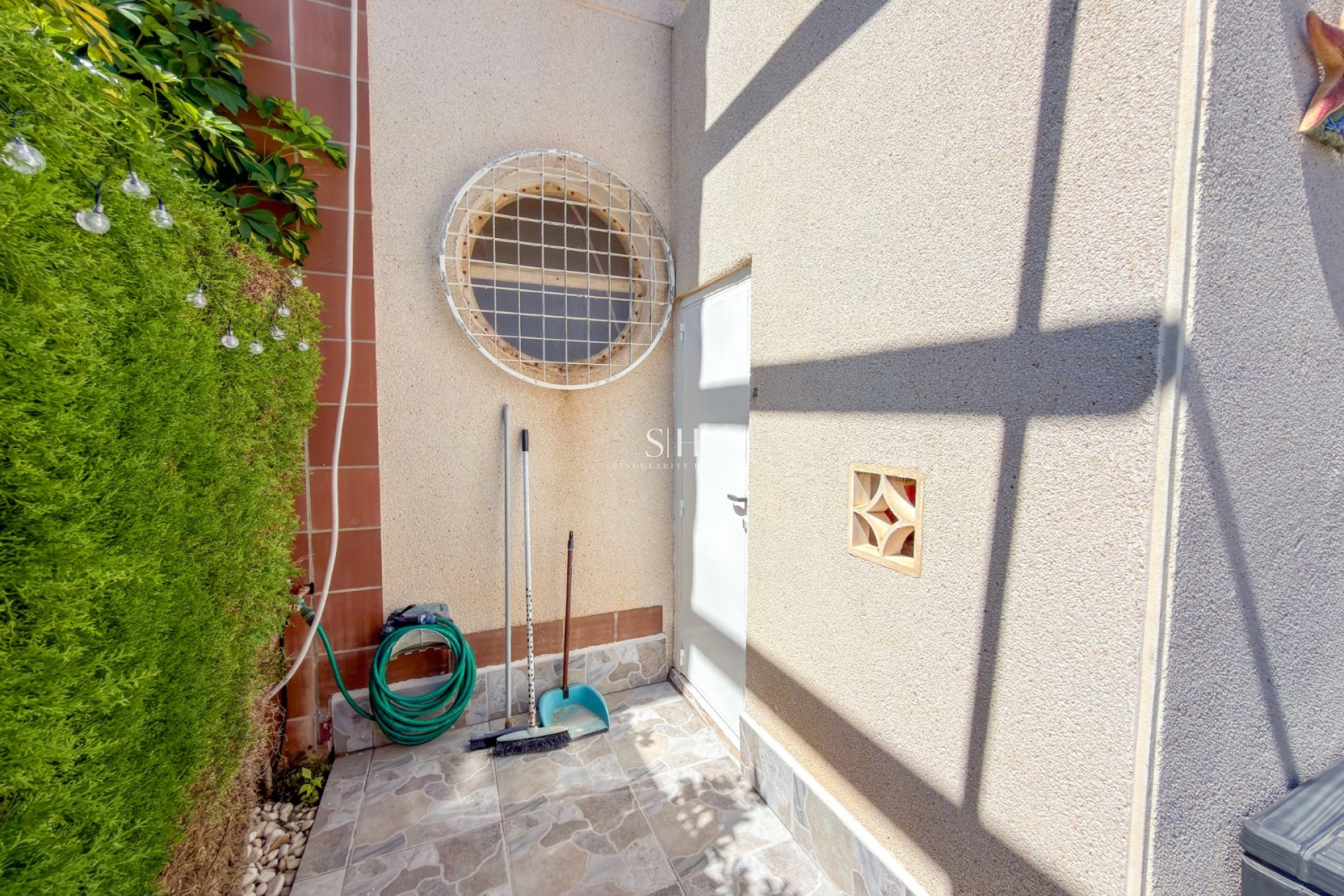 Resale - Apartment / flat - Torrevieja - Punta Prima