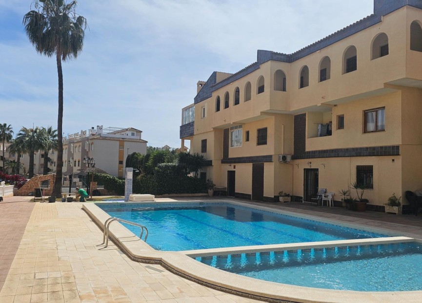 Resale - Apartment / flat - Torrevieja - Punta prima