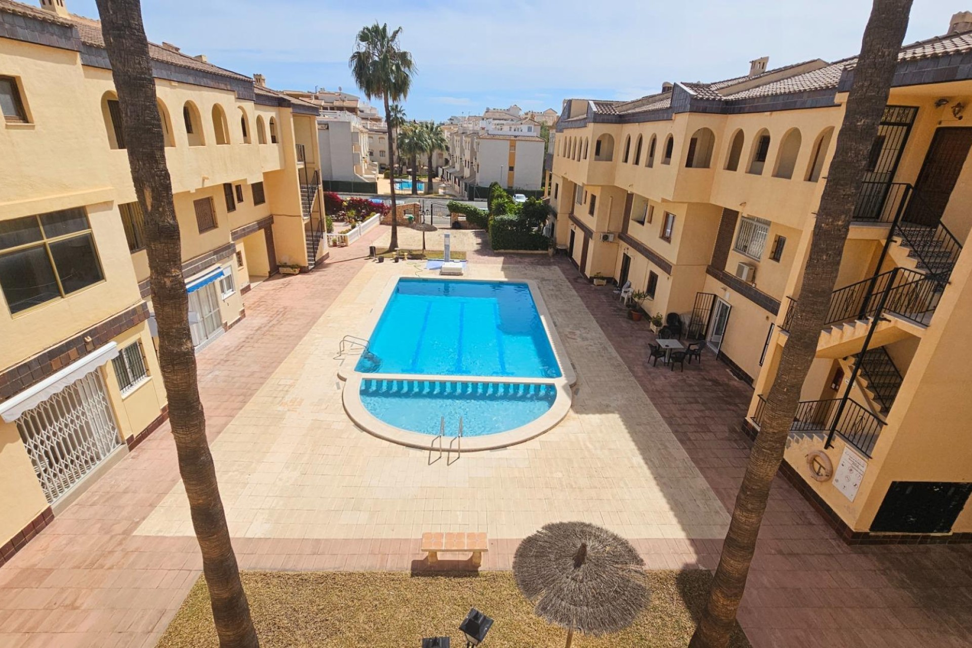 Resale - Apartment / flat - Torrevieja - Punta prima