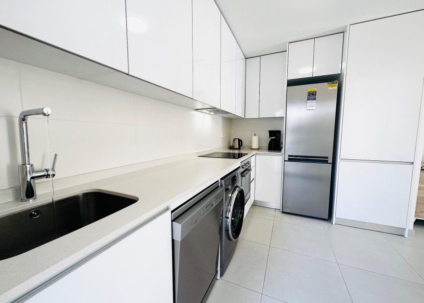 Resale - Apartment / flat - Torrevieja - Sector 25