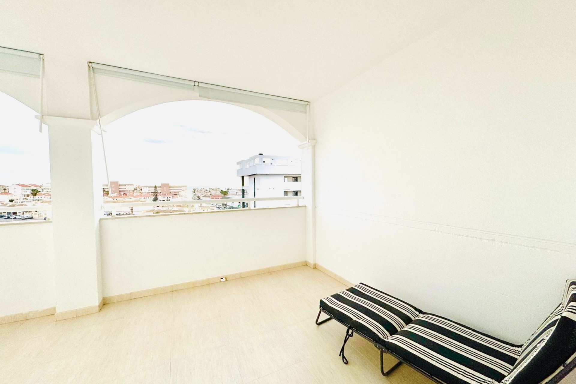 Resale - Apartment / flat - Torrevieja - TORREBLANCA LA MATA