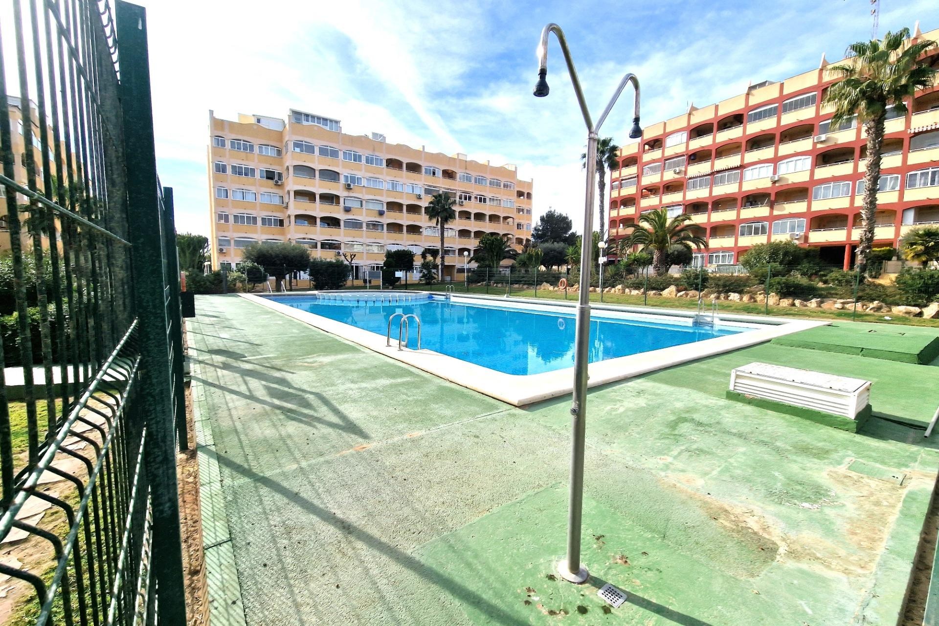 Resale - Apartment / flat - Torrevieja - Torreblanca