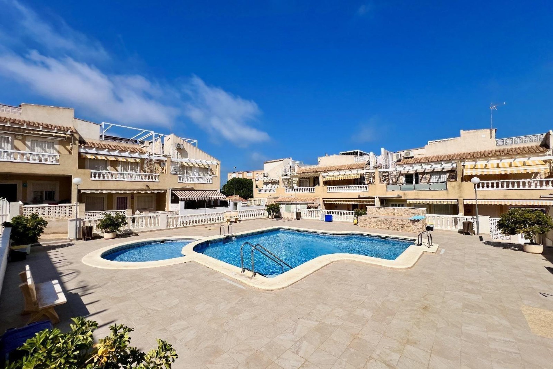 Resale - Apartment / flat - Torrevieja - Torrejón