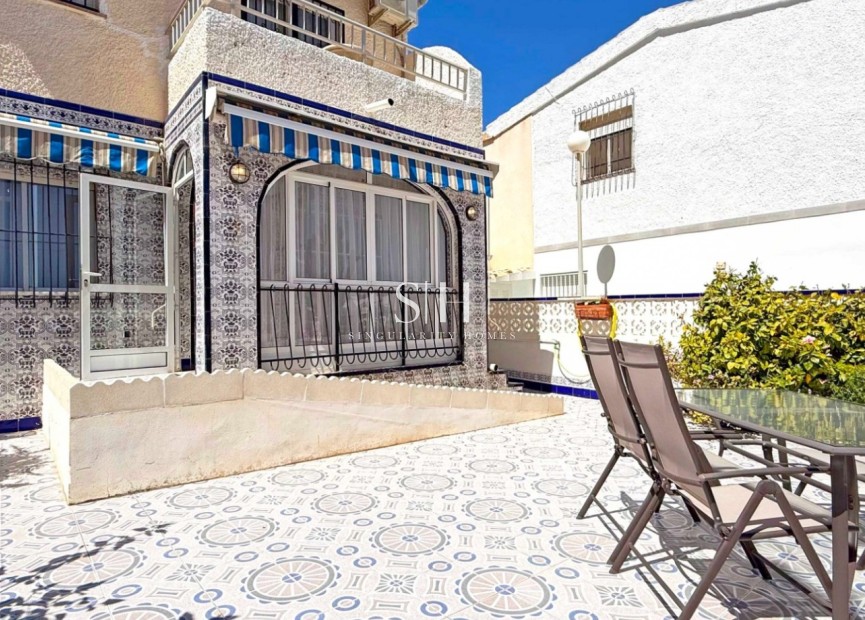 Resale - Apartment / flat - Torrevieja - Torrelamata - La Mata