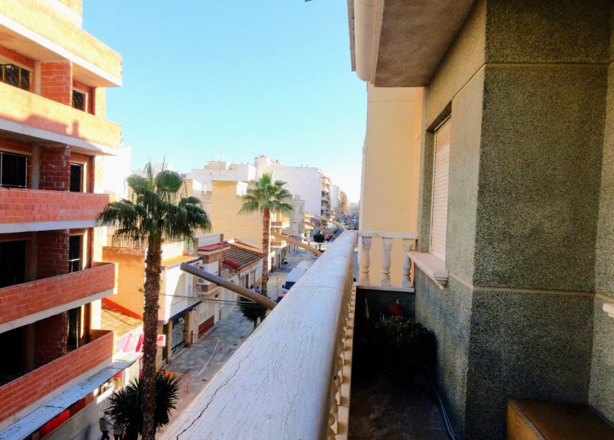 Resale - Apartment / flat - Torrevieja - torrevieja