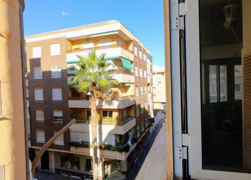 Resale - Apartment / flat - Torrevieja - torrevieja