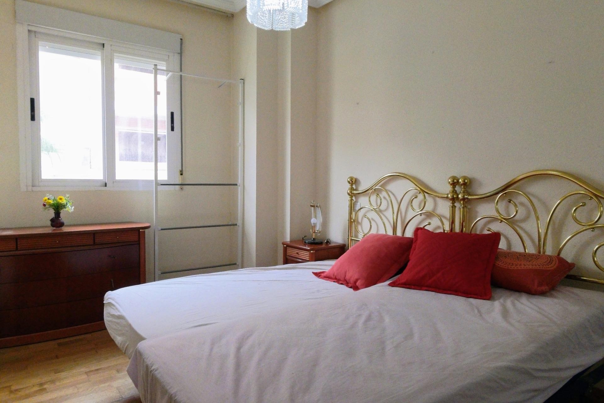 Resale - Apartment / flat - Torrevieja - torrevieja