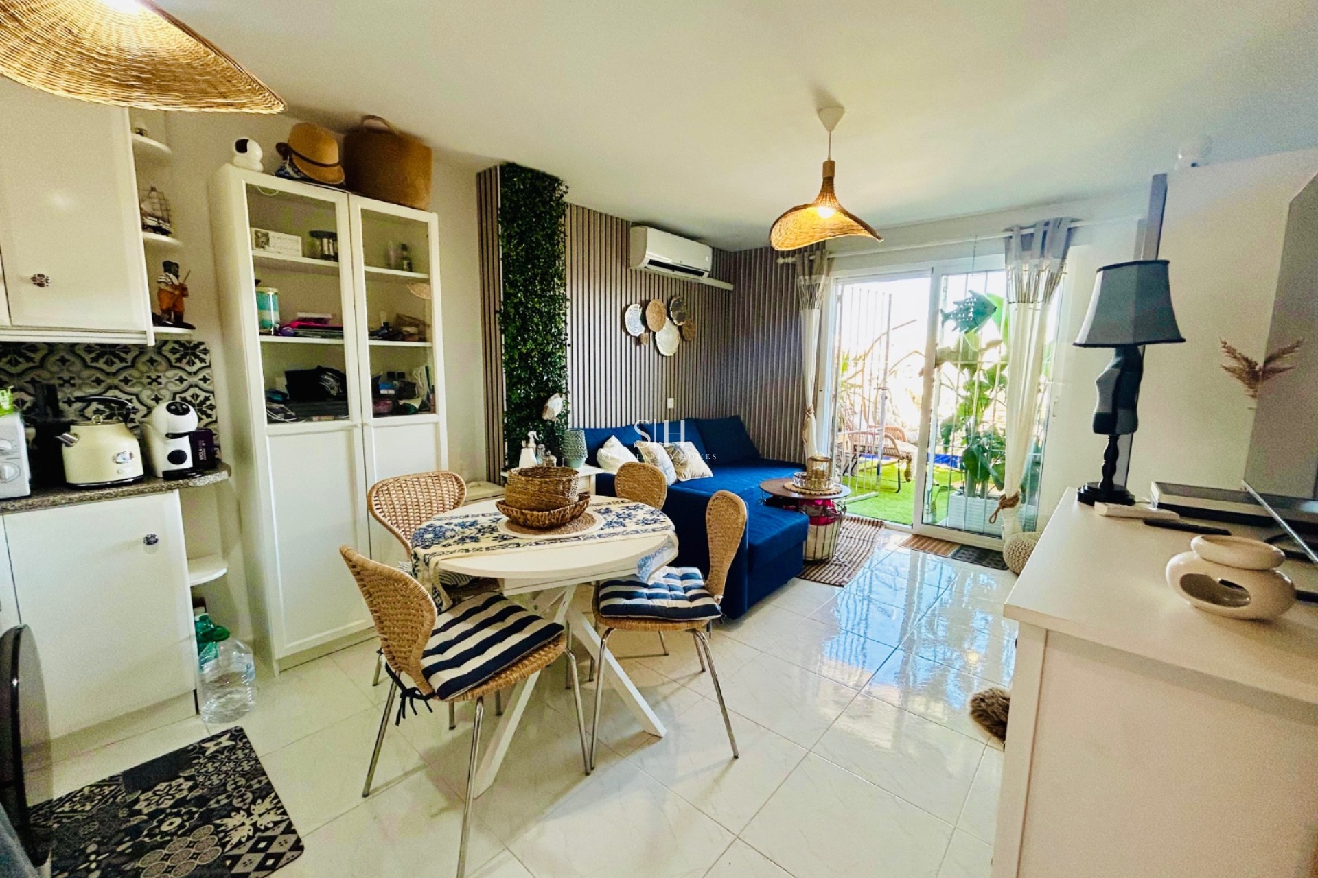 Resale - Apartment / flat - Torrevieja - Torrevieja*