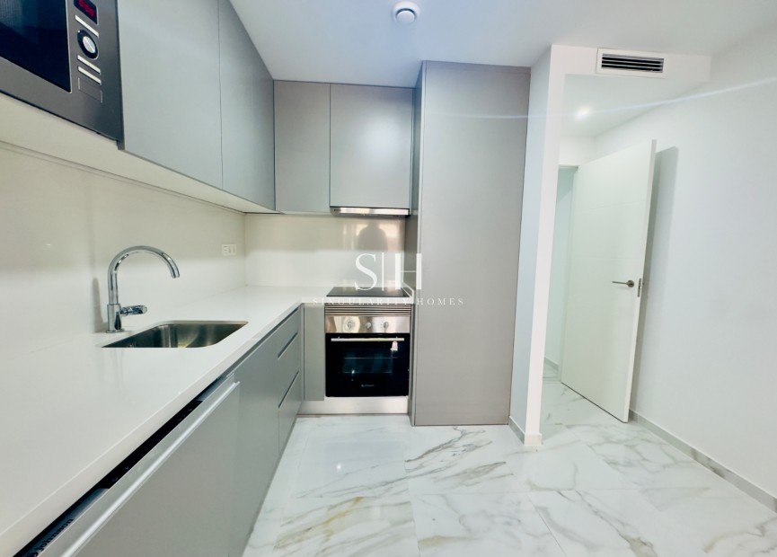 Resale - Apartment / flat - Torrevieja - Torrevieja*