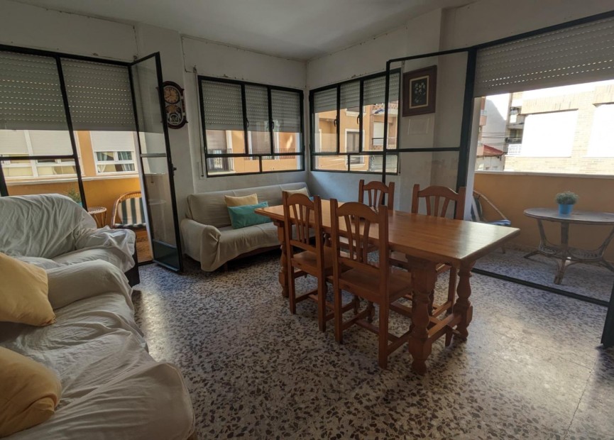 Resale - Apartment / flat - Torrevieja - torrevieja