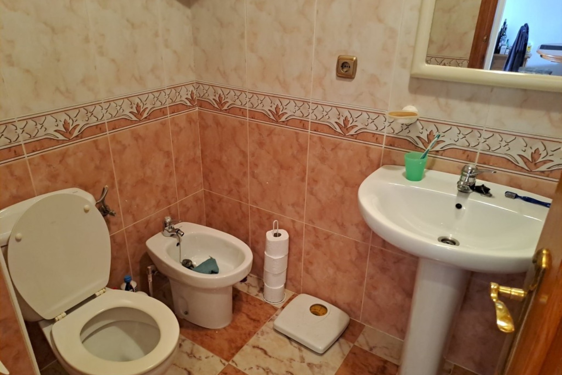 Resale - Apartment / flat - Villamartin - Costa Blanca