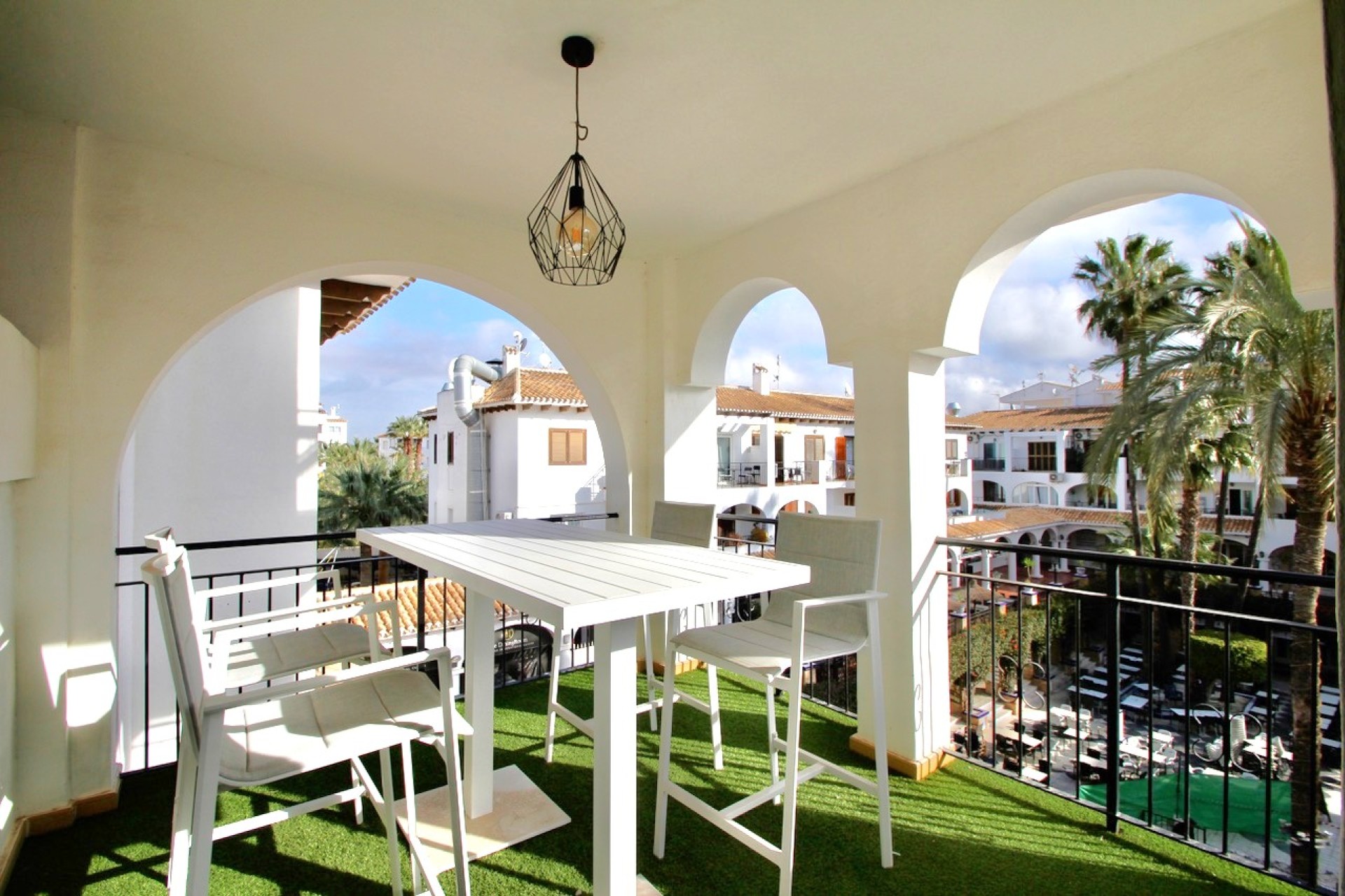 Resale - Apartment / flat - Villamartin