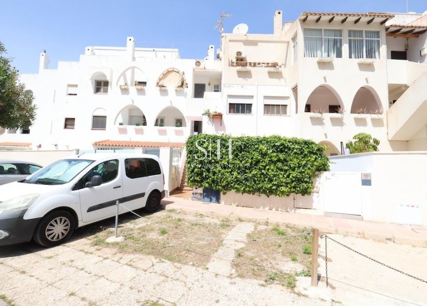 Resale - Bungalow - Orihuela Costa - Costa Blanca