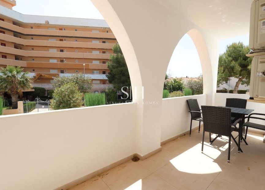Resale - Bungalow - Orihuela Costa - Costa Blanca