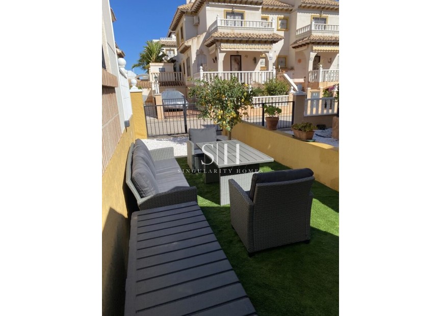Resale - Bungalow - Orihuela Costa - Costa Blanca