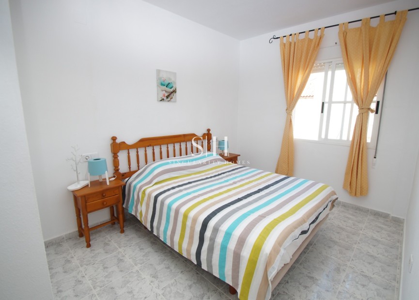 Resale - Bungalow - Orihuela Costa - Costa Blanca