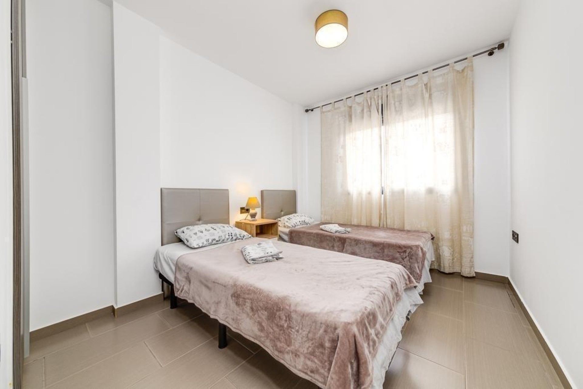 Resale - Bungalow - Orihuela Costa - La Zenia