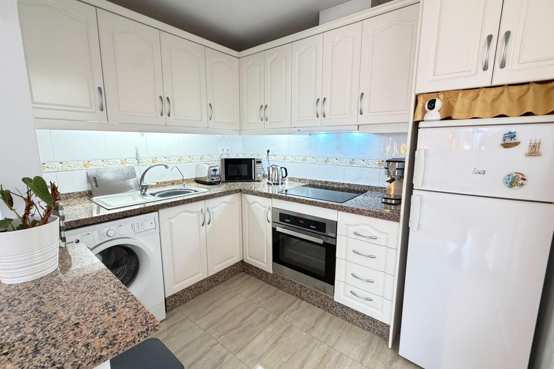 Resale - Bungalow - Orihuela Costa - Los Dolses