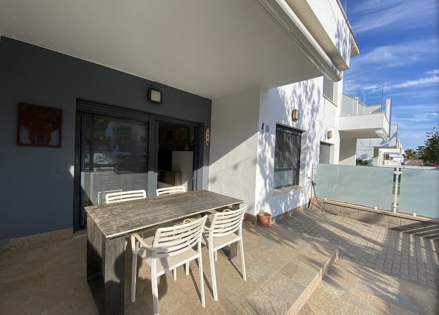 Resale - Bungalow - Pilar de la Horadada - Costa Blanca