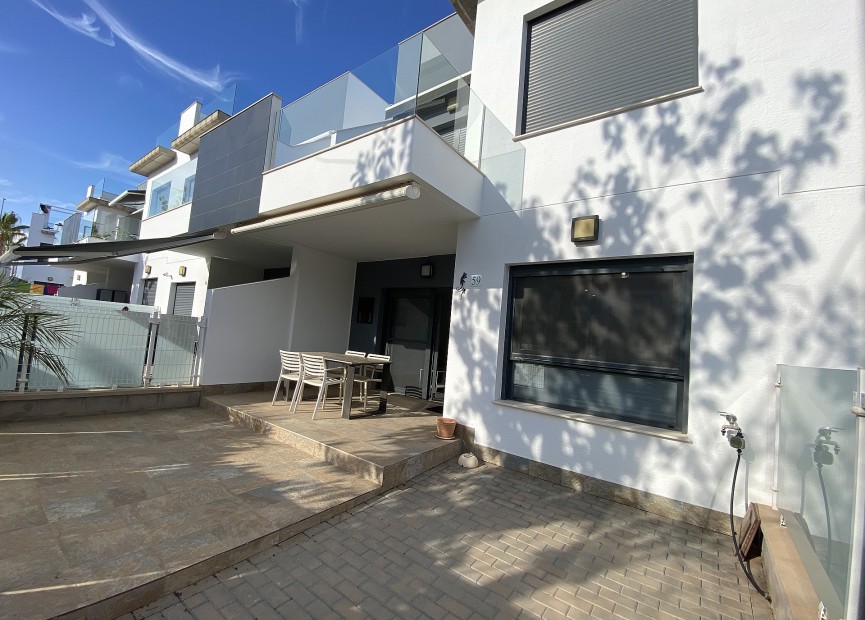 Resale - Bungalow - Pilar de la Horadada - Costa Blanca