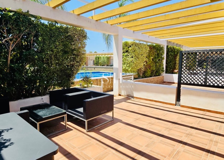 Resale - Bungalow - Pilar de la Horadada - Mil Palmeras