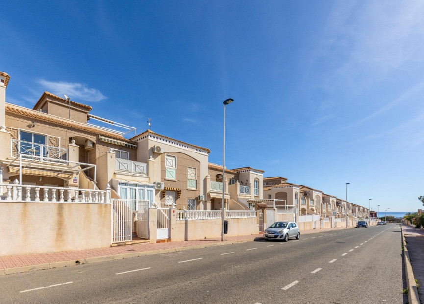 Resale - Bungalow - Torrevieja - Aguas Nuevas 2