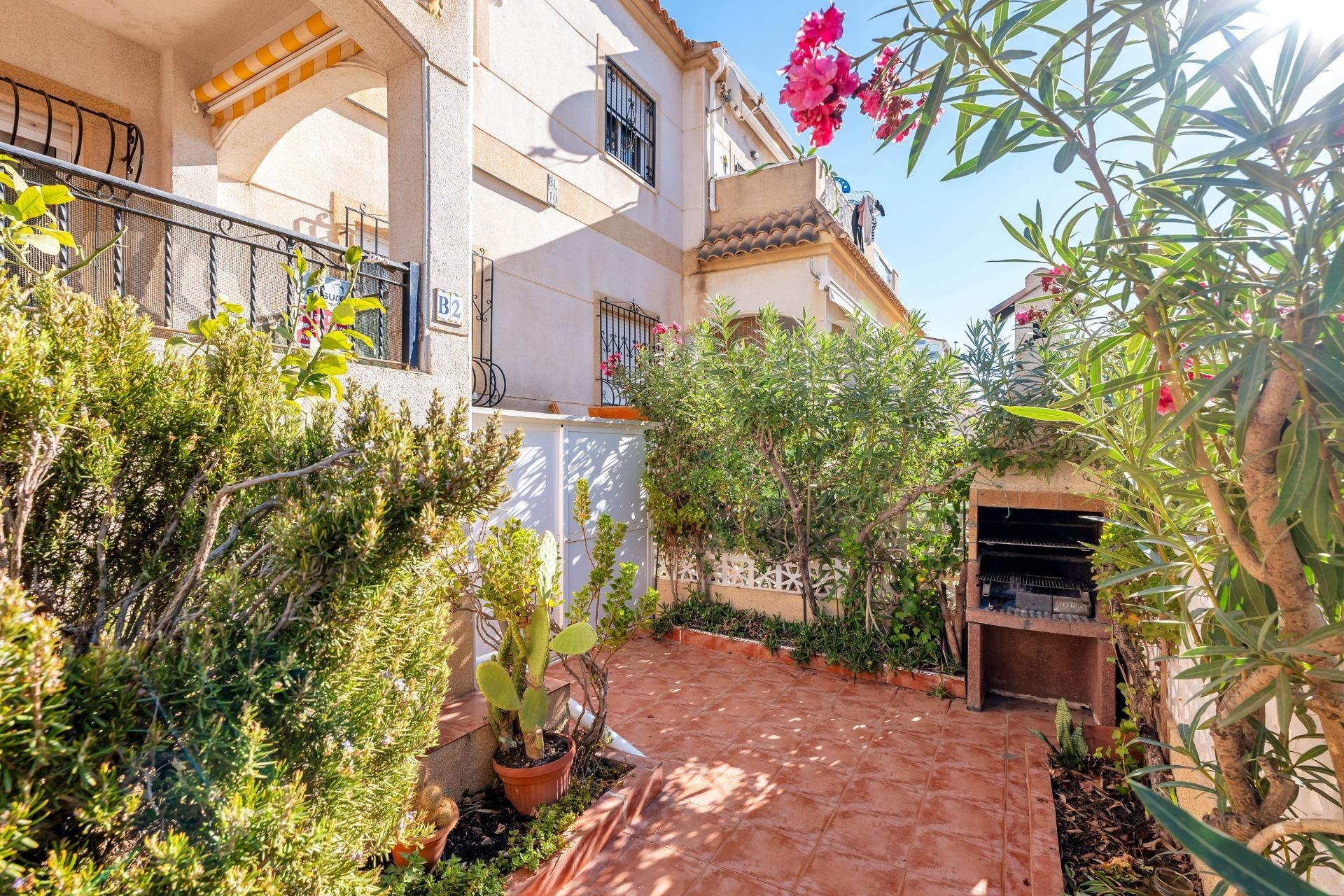 Resale - Bungalow - Torrevieja - aguas nuevas