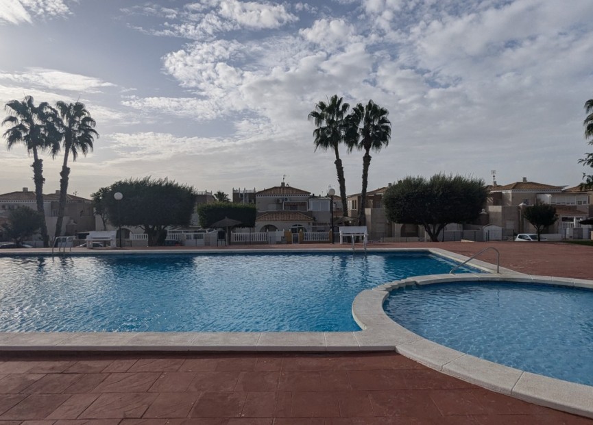 Resale - Bungalow - Torrevieja - Costa Blanca