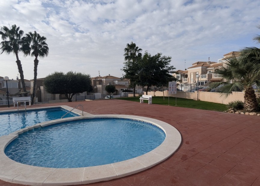 Resale - Bungalow - Torrevieja - Costa Blanca